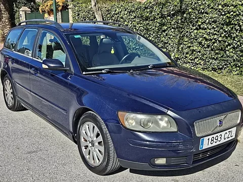 VOLVO V50 V50 2.4 Momentum
