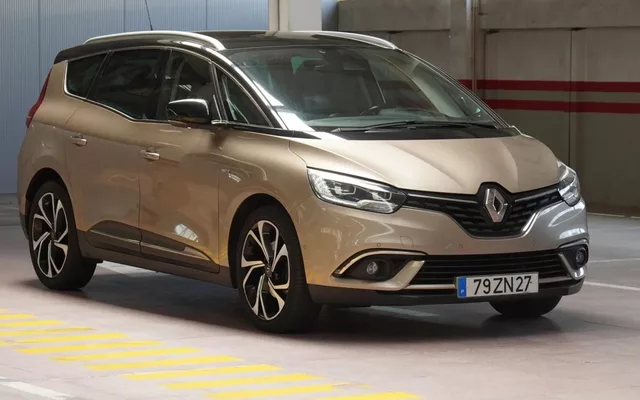 Renault Grand Scénic 1.7 Blue dCi Bose Edition EDC