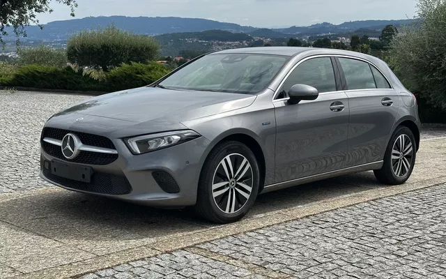 Mercedes-Benz A 250 e Progressive