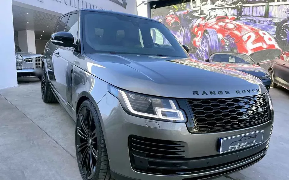 Land Rover Range Rover P400e Plug-in Vogue
