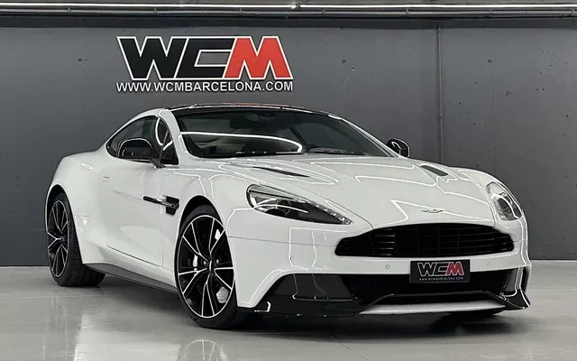 ASTON MARTIN Vanquish Vanquish