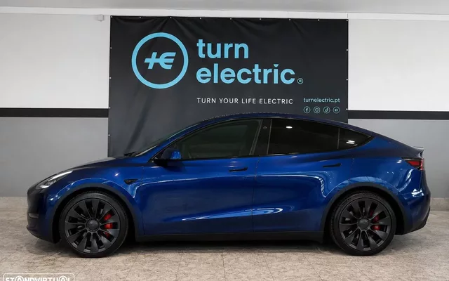 Tesla Model Y Performance Dual Motor AWD