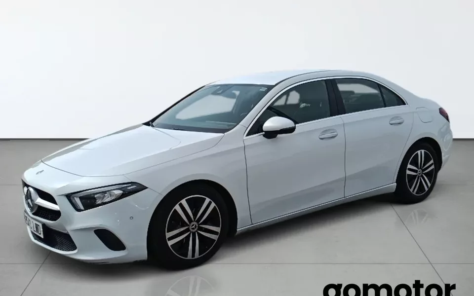 MERCEDES-BENZ Clase A A-CLASS 2.0 A 180 D DCT 116 4P