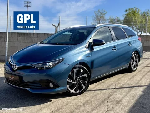 Toyota Auris Touring Sports 1.8 HSD Comfort +P.Sport+Navi