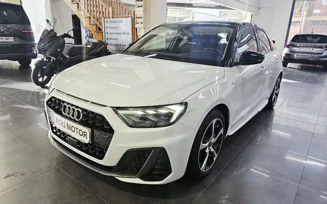 AUDI A1 A1 Sportback 25 TFSI Adrenalin