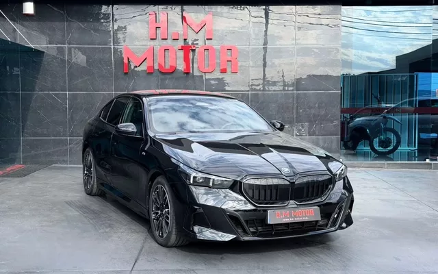 BMW 530 e Pack Desportivo M Pro