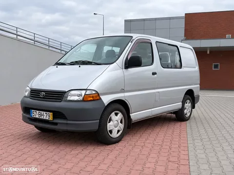 Toyota HiAce 2.5 D-4D C. Service 2.6T