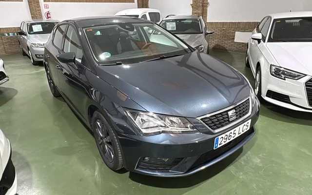 SEAT León León 1.6TDI CR S&S Style Visio - 14999€ en Coria del rio