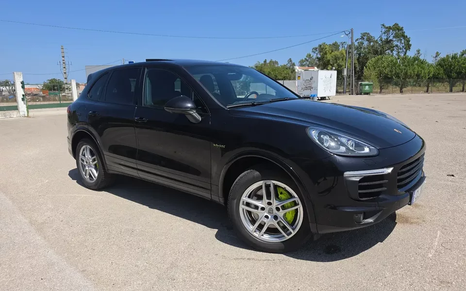 Porsche Cayenne S E-Hybrid Platinum Edition