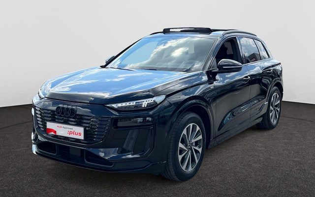 AUDI Q6 e-tron 83KWH🔋 252PK⚡ S-LINE PANODAK CARPLAY 360°CAM. SENSOREN TREKHAAK