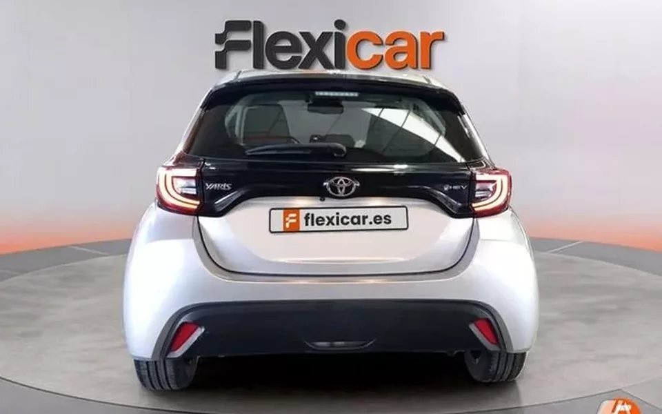 TOYOTA Yaris Yaris 120H 1.5 Active Plus