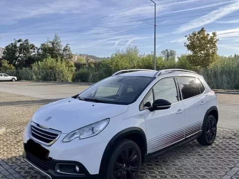Peugeot 2008 PureTech 130 GPF Black Edition