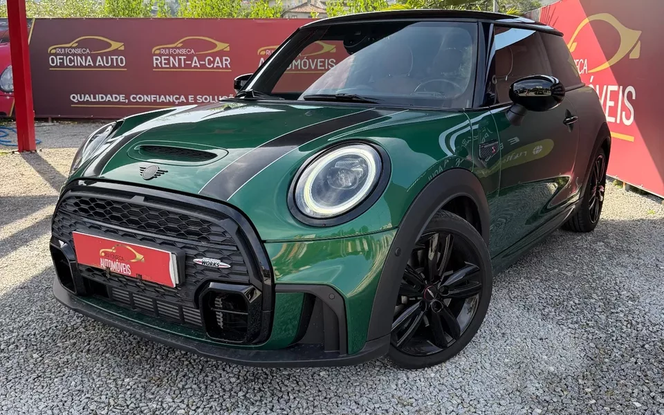 MINI 3 Portas Cooper S Aut. JCW