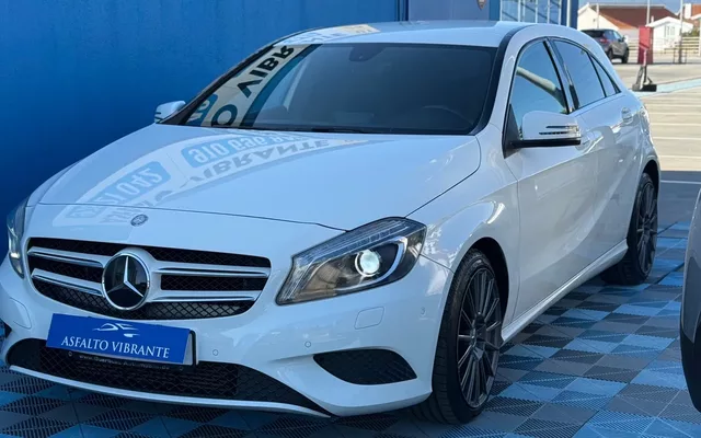 Mercedes-Benz A 180 (BlueEFFICIENCY) Style