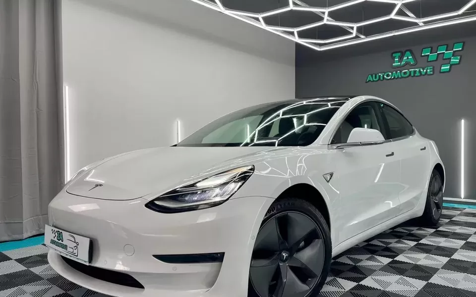 Tesla Model 3 Long-Range Dual Motor AWD