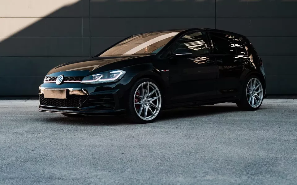 VW Golf 2.0 TSI GTi TCR DSG
