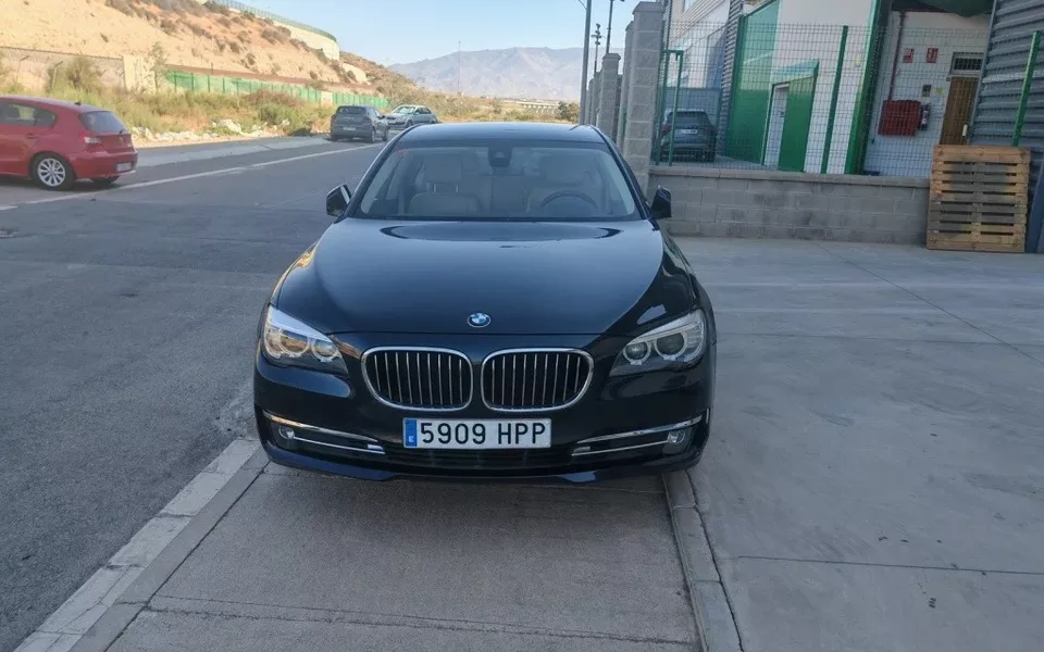 BMW Serie 7 730dA