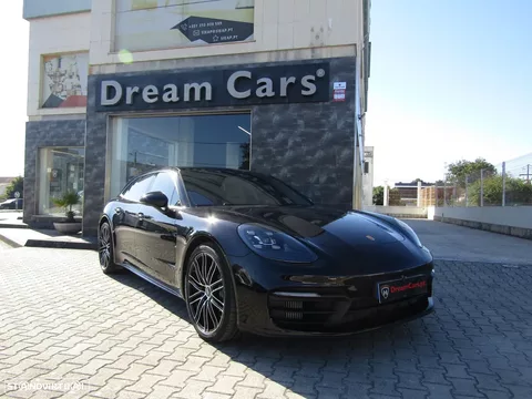 Porsche Panamera Sport Turismo 4 E-Hybrid