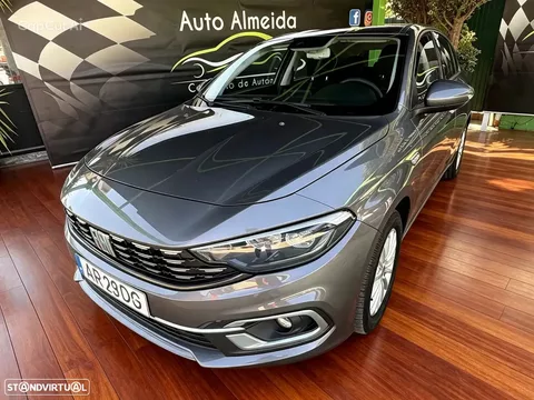 Fiat Tipo 1.3 M-Jet Lounge Tech