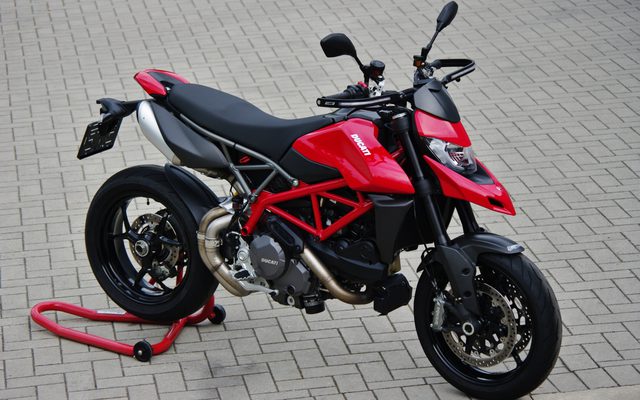Ducati Hypermotard 950