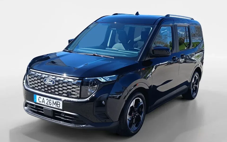 Ford Tourneo Courier 1.0 EcoBoost Titanium DCT