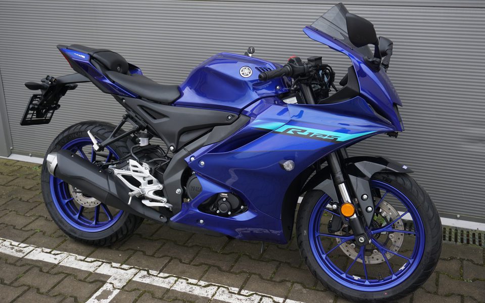 Yamaha YZF R125 BLUE QS + KAMERA