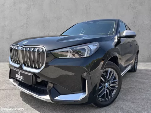 BMW iX1 xDrive30 xLine