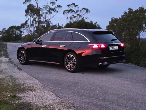 Mercedes-Benz E 300