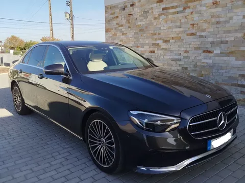 Mercedes-Benz E 220