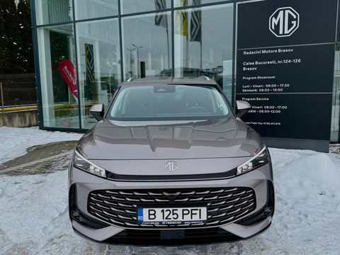 MG HS 2025