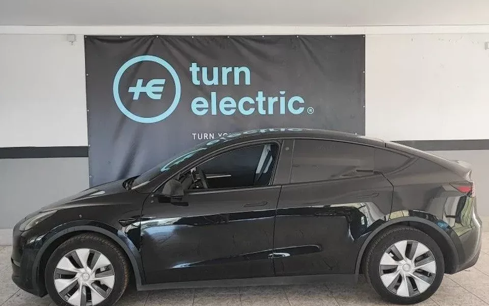 Tesla Model Y Long Range Dual Motor AWD