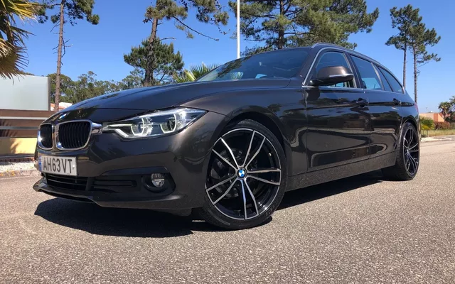 BMW 320 d Sport-Aut. Efficient Dynamics Edition Sport Line