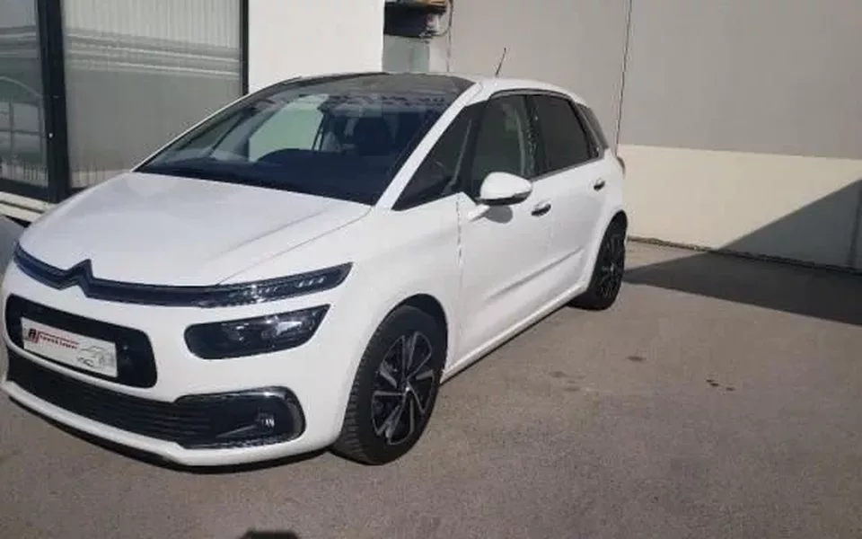 CITROEN C4 PureTech 130 S&S Shine