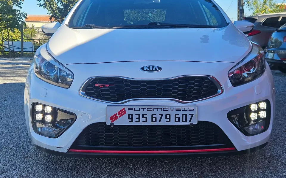 Kia Ceed 1.6 T-GDi GT TOP