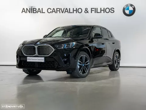 BMW iX2 eDrive20 Pack Desportivo M