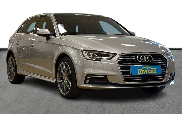 AUDI A3 Sportback 40 e-tron 204 S tronic 6 Design Luxe