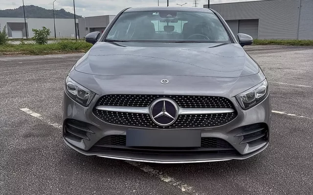 Mercedes-Benz A 180