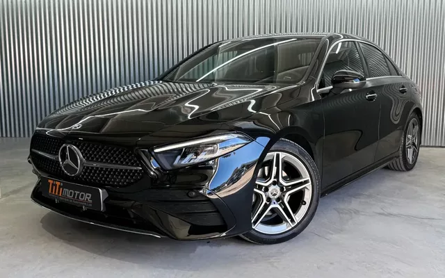 Mercedes-Benz A 200 Limousine AMG Line Aut.