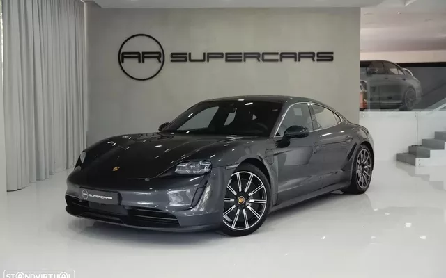 Porsche Taycan 4S