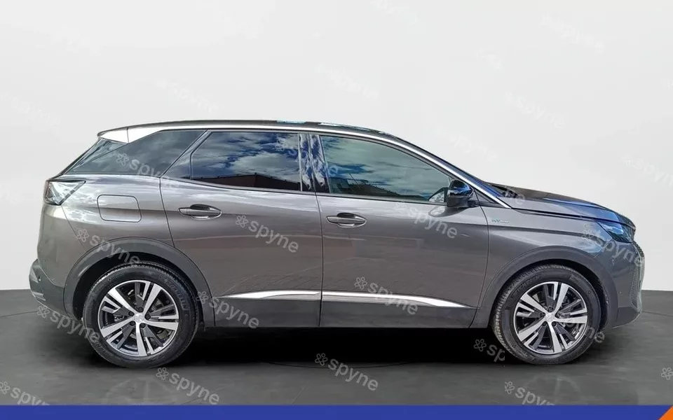 PEUGEOT 3008 180 e-EAT8 Allure Pack