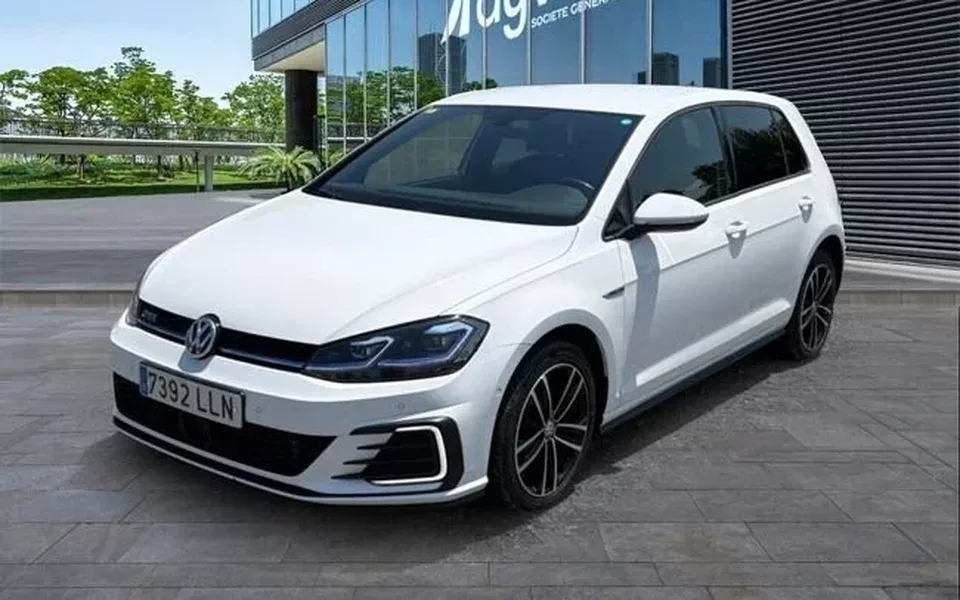 VOLKSWAGEN Golf (O) GTE 1.4 TSI e-Power 150kW (204CV) DSG