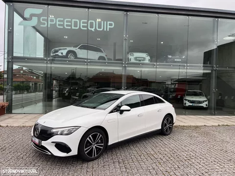 Mercedes-Benz EQE 300 Electric Art
