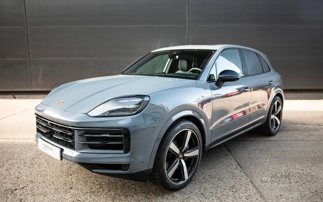 E-Hybrid 346 kW (470 CV)