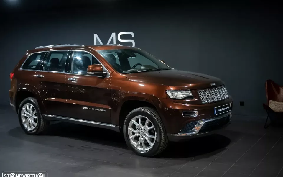 Jeep Grand Cherokee 5.7 V8 HEMI 4WD Auto Summit