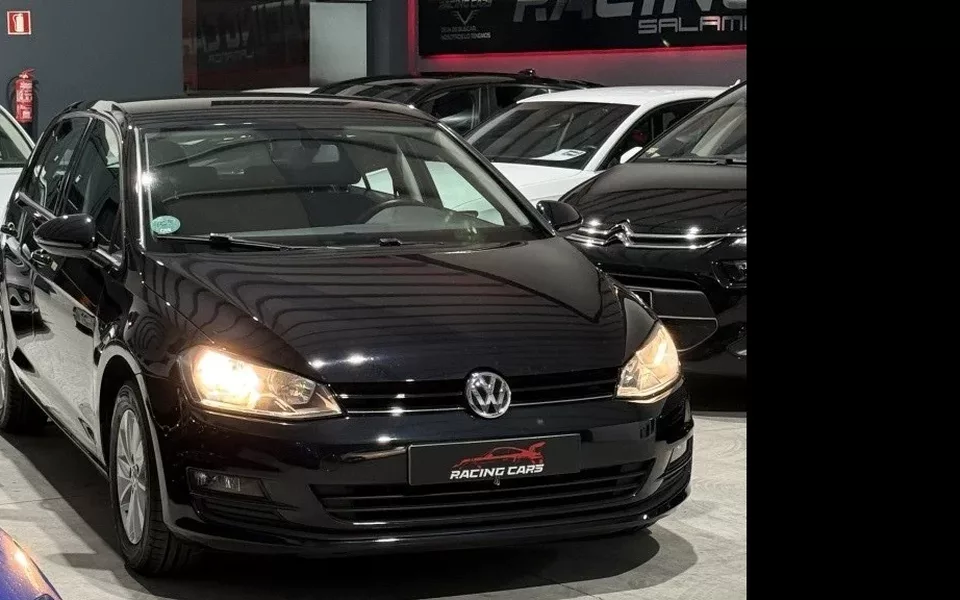 VOLKSWAGEN Golf Golf 1.6TDI CR BMT Bluemotion 110 - 10900€ en Villares de reina