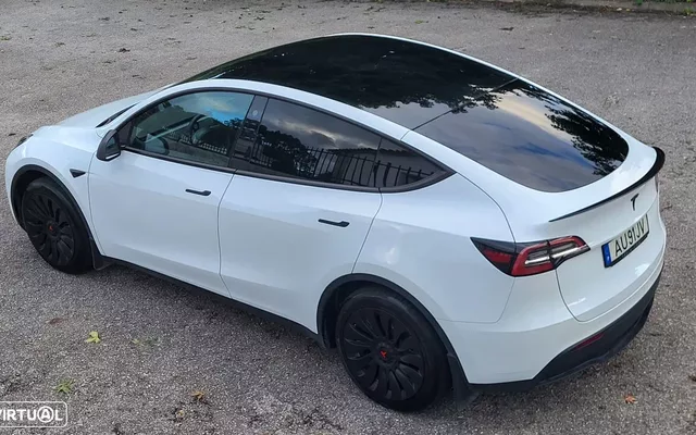 Tesla Model Y Tração Traseira