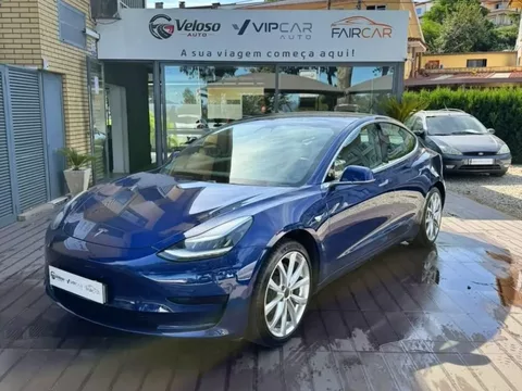 Tesla Model 3 Tração Traseira