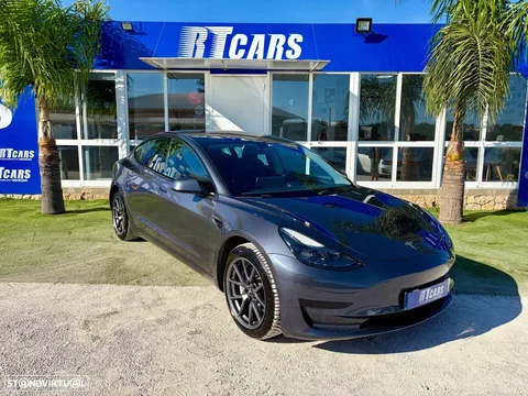 Tesla Model 3 Standard Range Plus RWD