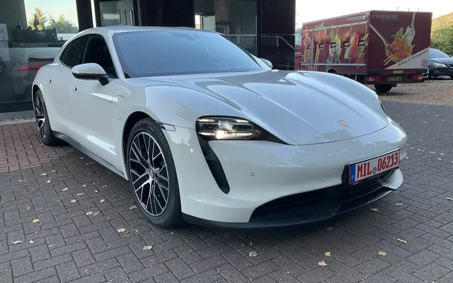 Porsche Taycan Sport Turismo