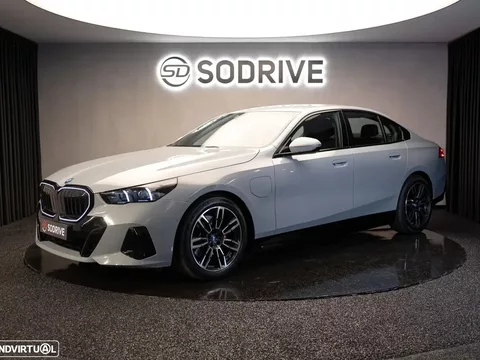 BMW 530 e Pack Desportivo M